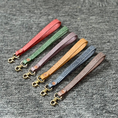 雾蜡头层牛皮双面手拎带短手腕带