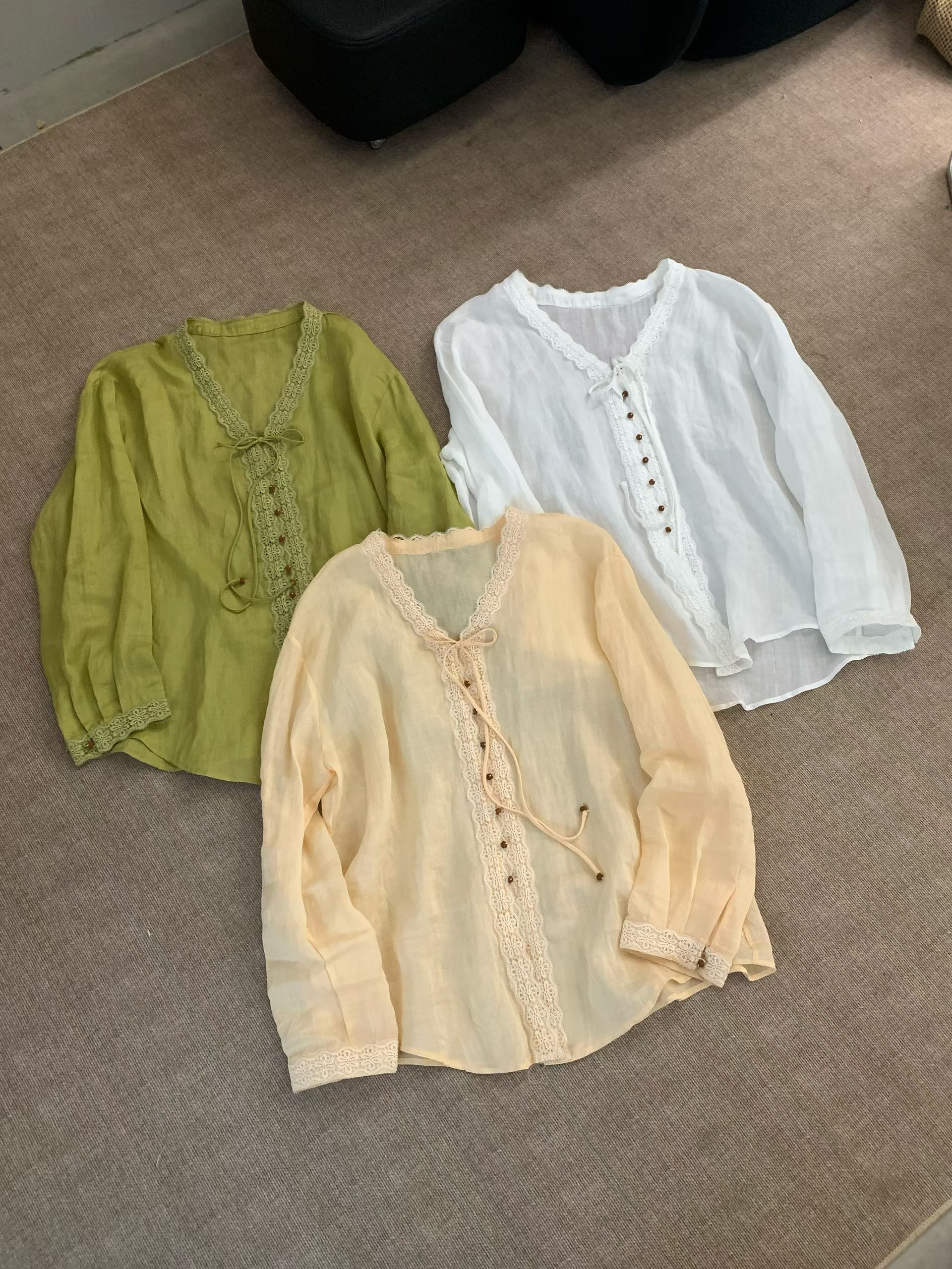 日森系苎麻小衫抽绳蕾丝边珠衬衣V领宽松蕾丝衬衫长袖遮阳防晒衣