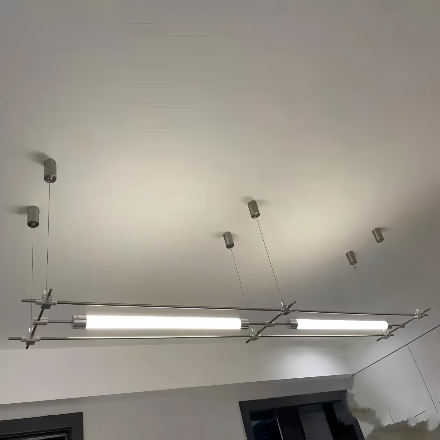 现代简约吊灯办公室展厅工业风