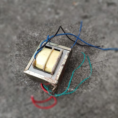 拆机箱60瓦方形变压器音响方牛功放电源双22V单隔离变压器生锈