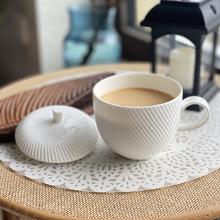 纯白高骨瓷松果带盖马克杯400ml微波炉洗碗机消毒柜适用