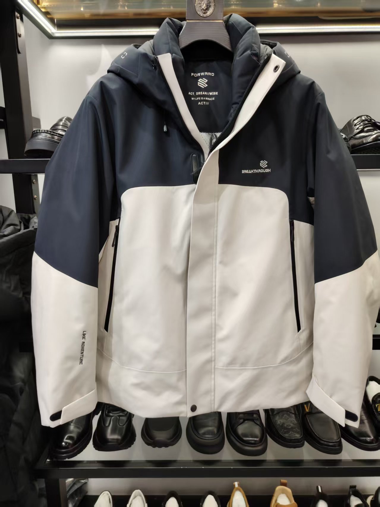 卡荻培蒙2026新款冬装男士连帽羽绒服外套冲锋衣羽绒服男鹅绒服