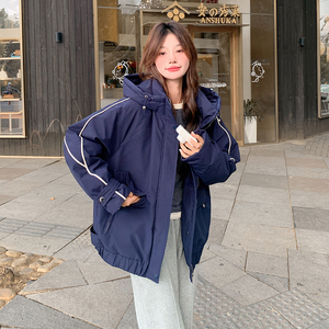 超好看蓝色连帽冲锋衣羽绒服冬女2025高级小众加厚保暖派克服外套图片