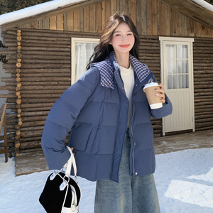 蓝色格子拼接时尚连帽羽绒服女2025年冬季新款90白鸭绒保暖面包服图片