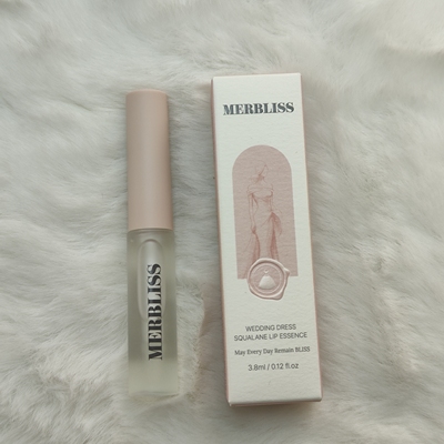 特价~茉贝家婚纱角鲨烷唇部精华液3.8ml唇部护理 舒润修淡化唇纹