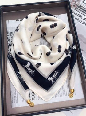 Magnetic Buckle Linen-Look Triangle Neck Scarf, Versatile