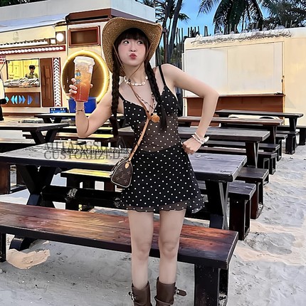 泰国复古辣妹透视网纱性感吊带裙式黑色波点泳衣纯欲V领海岛度假