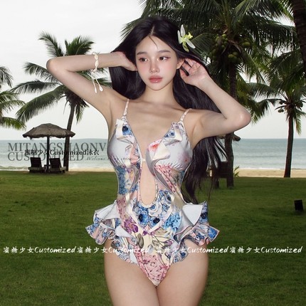 法式轻奢性感深V领荷叶边连体泳衣女 高级感镂空露背印花度假泳装