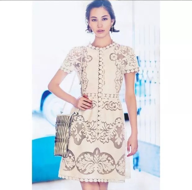 高端定制春夏欧美大牌明星同款气质走秀款雕花镂空蕾丝短袖连衣裙
