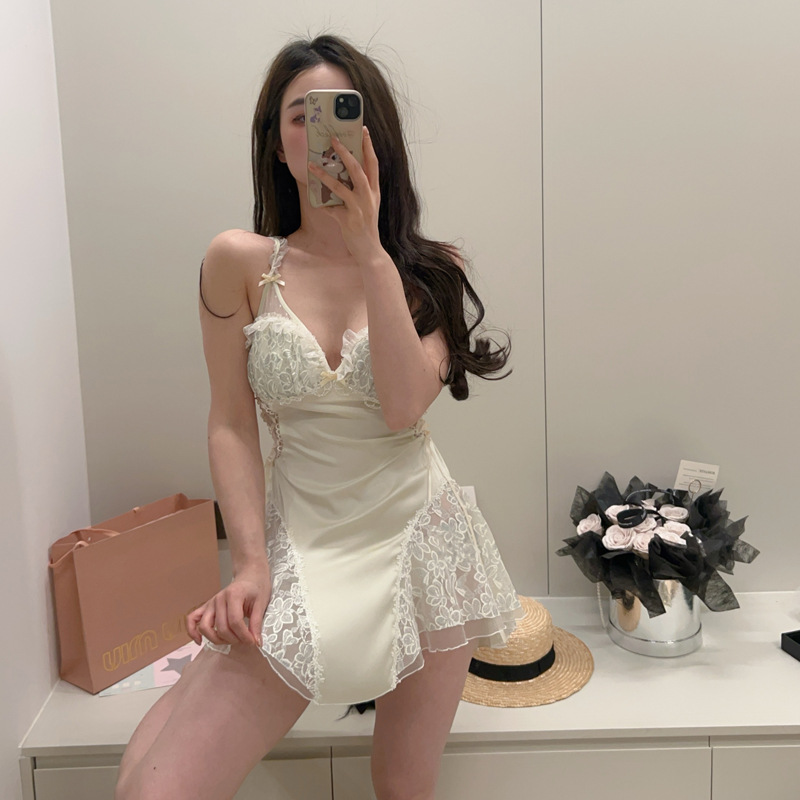 性感吊带睡裙女夏季带胸垫蕾丝睡衣女纯欲风冰丝带胸垫裙子