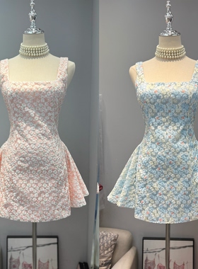 2026夏季新款法式方领甜美碎花收腰显瘦立体A摆吊带连衣裙短裙女