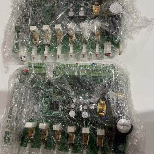 BIPC-300055-01-09/8 10023-01-12 MX2本秀软起动控制板议价维修