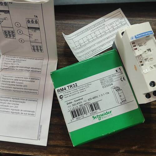 RM4 TR32 电压监测继电器 三相工业控制继电器议价维修