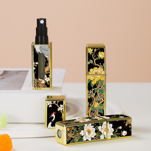 新款 瓶喷雾小样便携旅行底充直充迷你小瓶 方形香水瓶5ML香水分装
