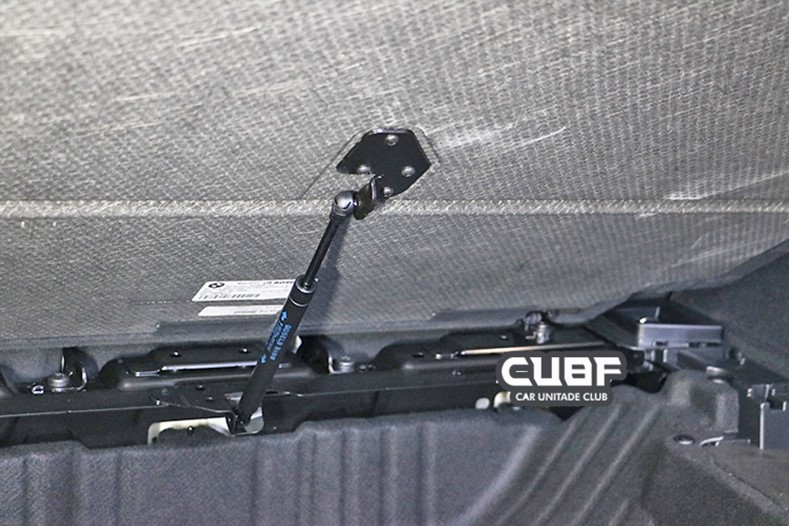 适用于宝马新X5 X6 G05G06后备箱减配储物盖撑杆行李箱液压支撑杆