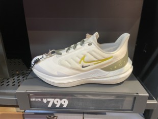 耐克Nike Air Winflo dm1104 Shield女子耐磨運(yùn)動跑步鞋