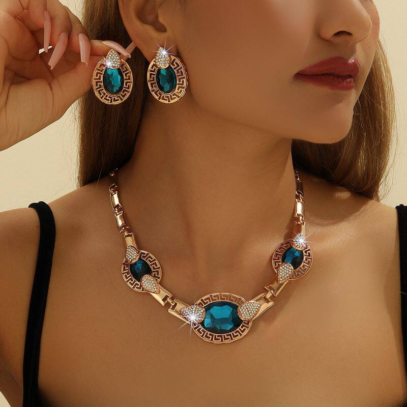 欧美热销金色锌合金镶嵌白色水钻蓝色水晶项链耳环套装女饰品首饰