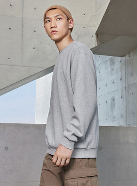 Adidas阿迪达斯情侣款加绒加厚运动休闲长袖圆领卫衣套头衫IV7599