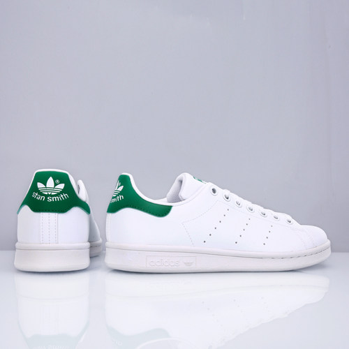 经典绿尾运动板鞋小白鞋