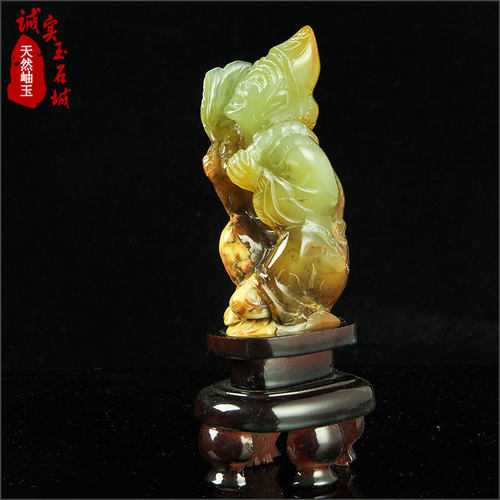 岫色岫岩玉雕花玉济公活佛小摆件