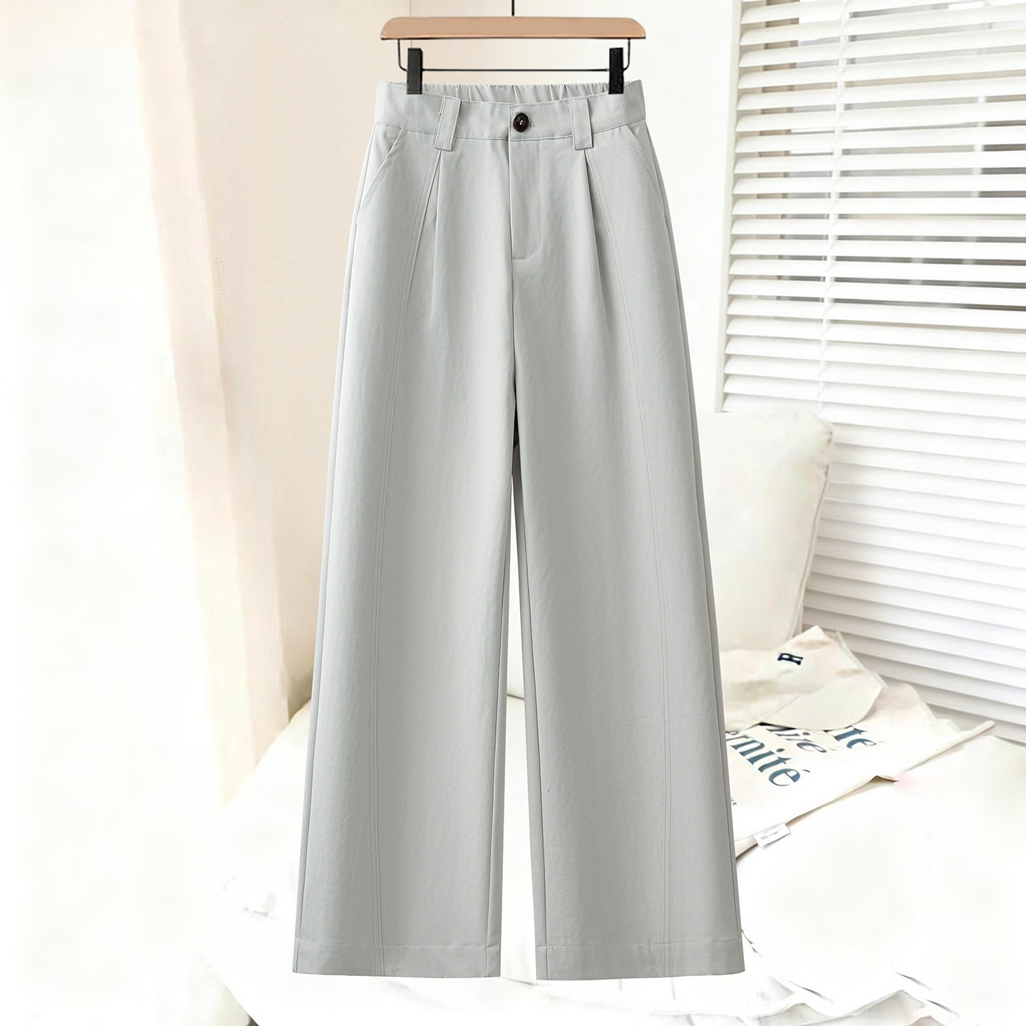 白色软牛仔阔腿裤女春季2026新款今年流行高腰垂感显瘦休闲直筒裤