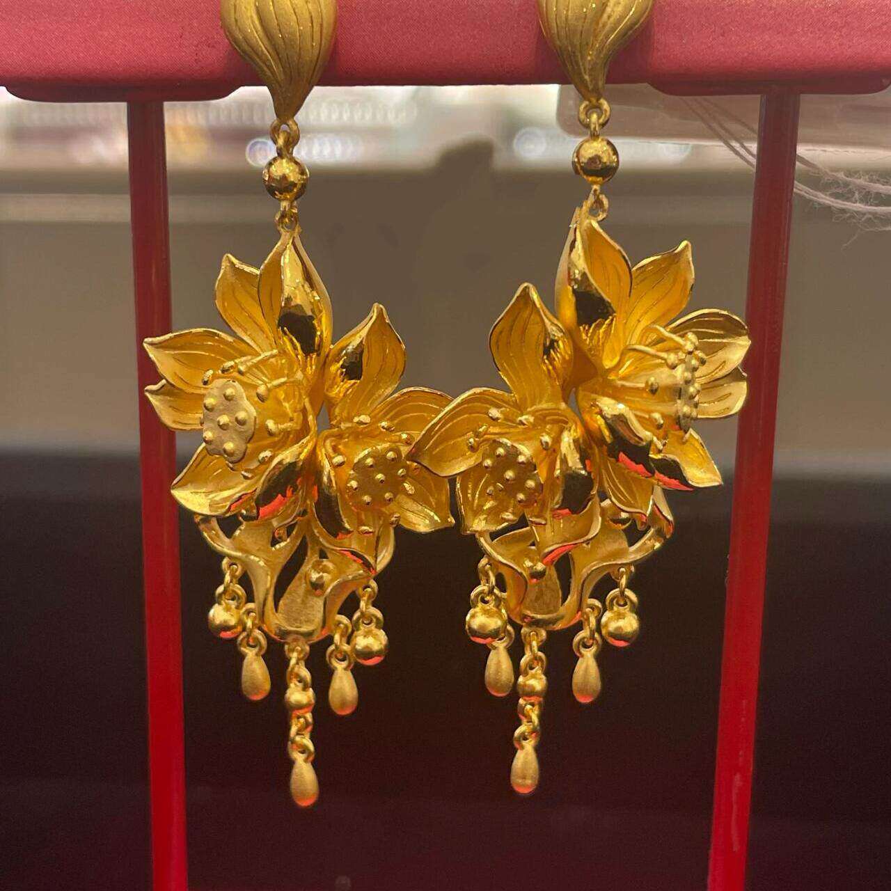 黄金色荷花流苏耳环古法