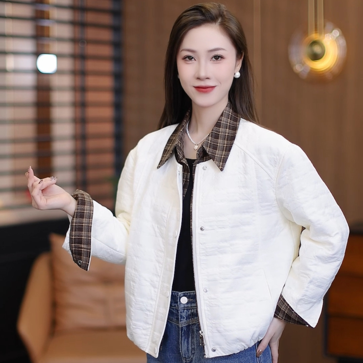 学院风洋气减龄格纹拼接外套女秋