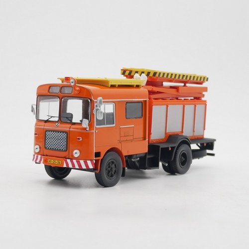 ixo 1:43 SKODA 706 RT SCHORLING斯柯达云梯高空作业平台卡车