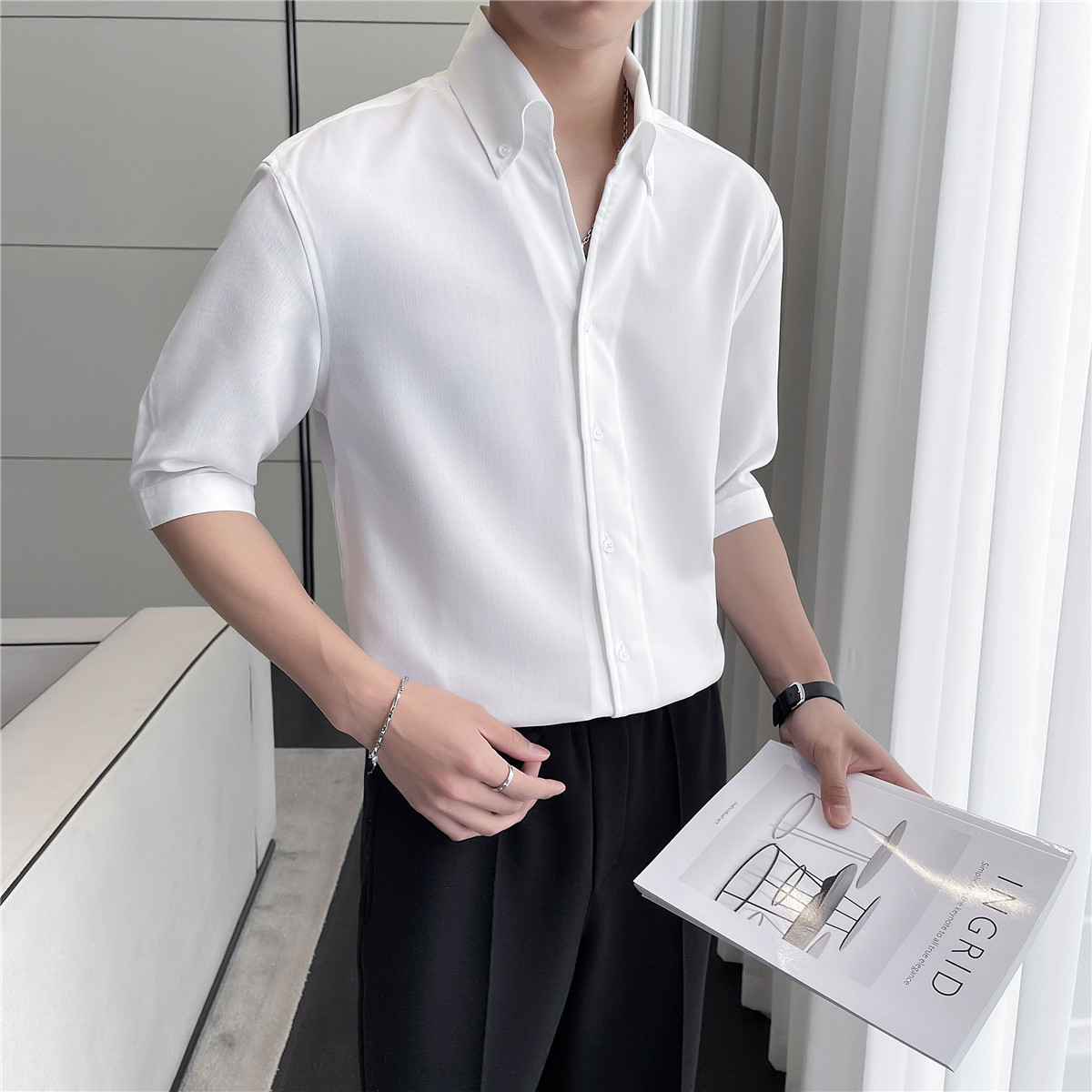 夏季中袖衬衫男性感V领修身潮流白色休闲五分袖黑色男士立领衬衣