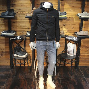 外套冲锋衣 青年带帽修身 春秋外套男连帽夹克简单净版 蜜蜂小标潮款