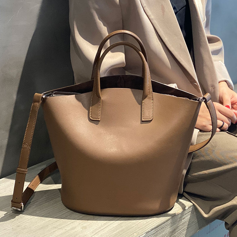 菲色如华秋冬新款大包包女斜挎包大容量单肩水桶包牛皮女包手提包