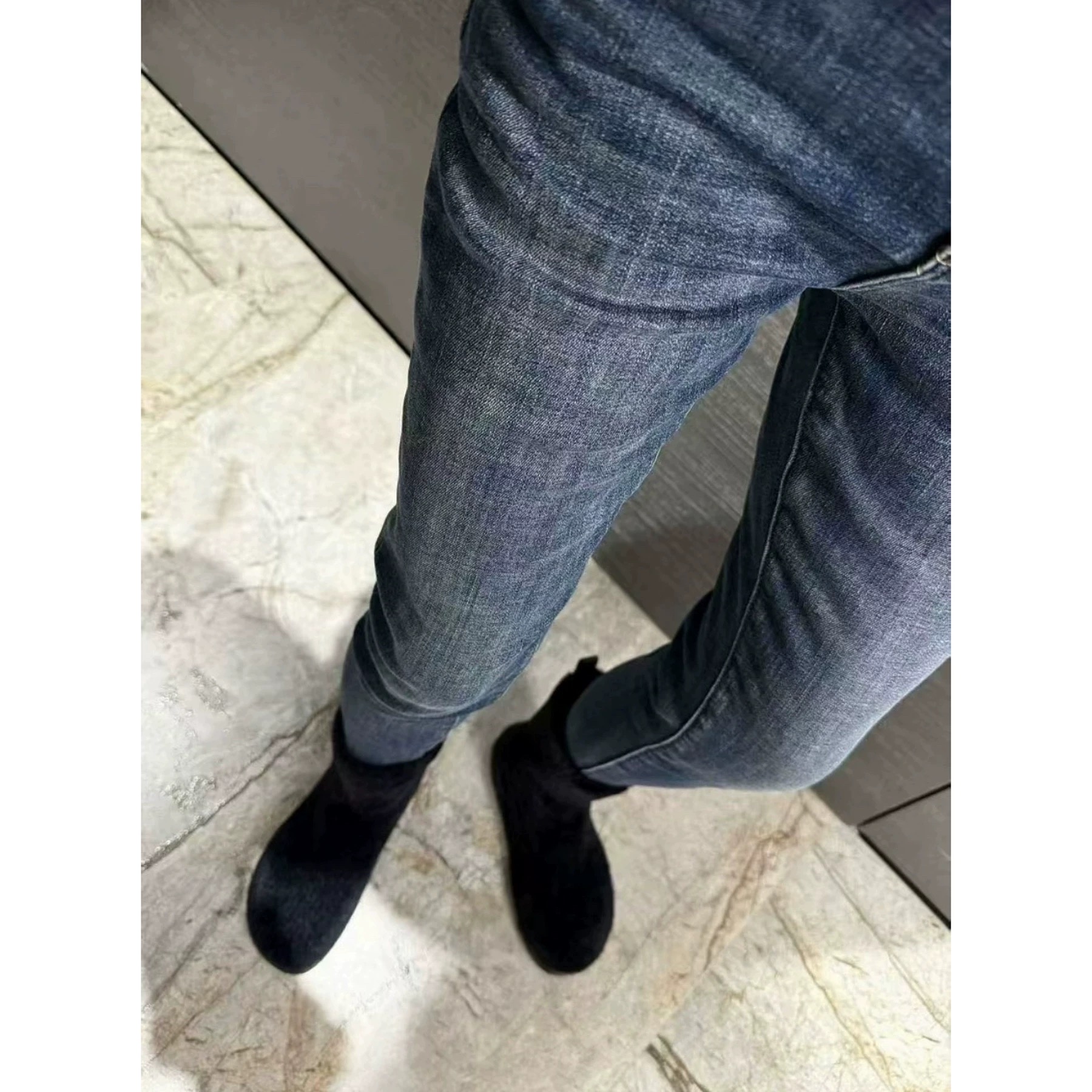 欧洲站2025秋冬新款HAV欧货 百搭中高腰修身显瘦加绒牛仔小脚裤