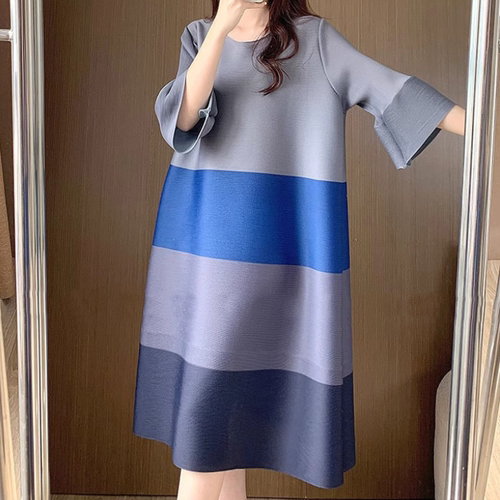 褶皱连衣裙女气质大码女装