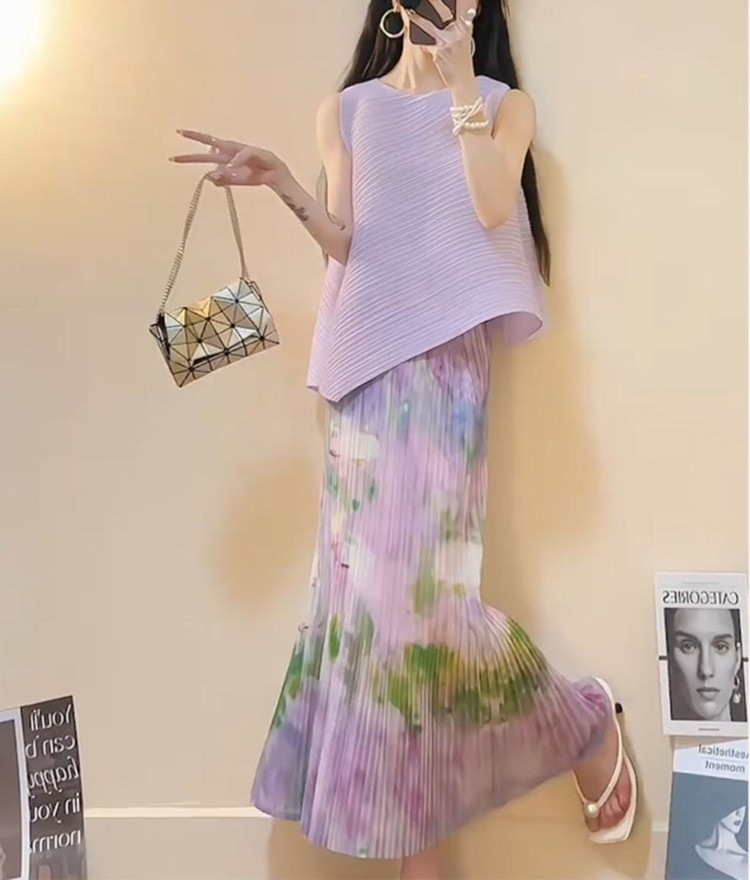 2025轻熟背心上衣半身裙套装女夏炸街减龄时尚高级感小洋装两件套图片
