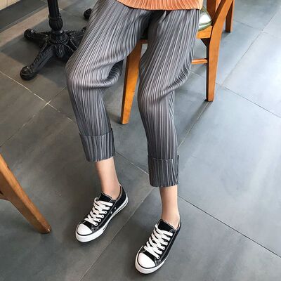 00后2025新款褶皱裤灰色纸片