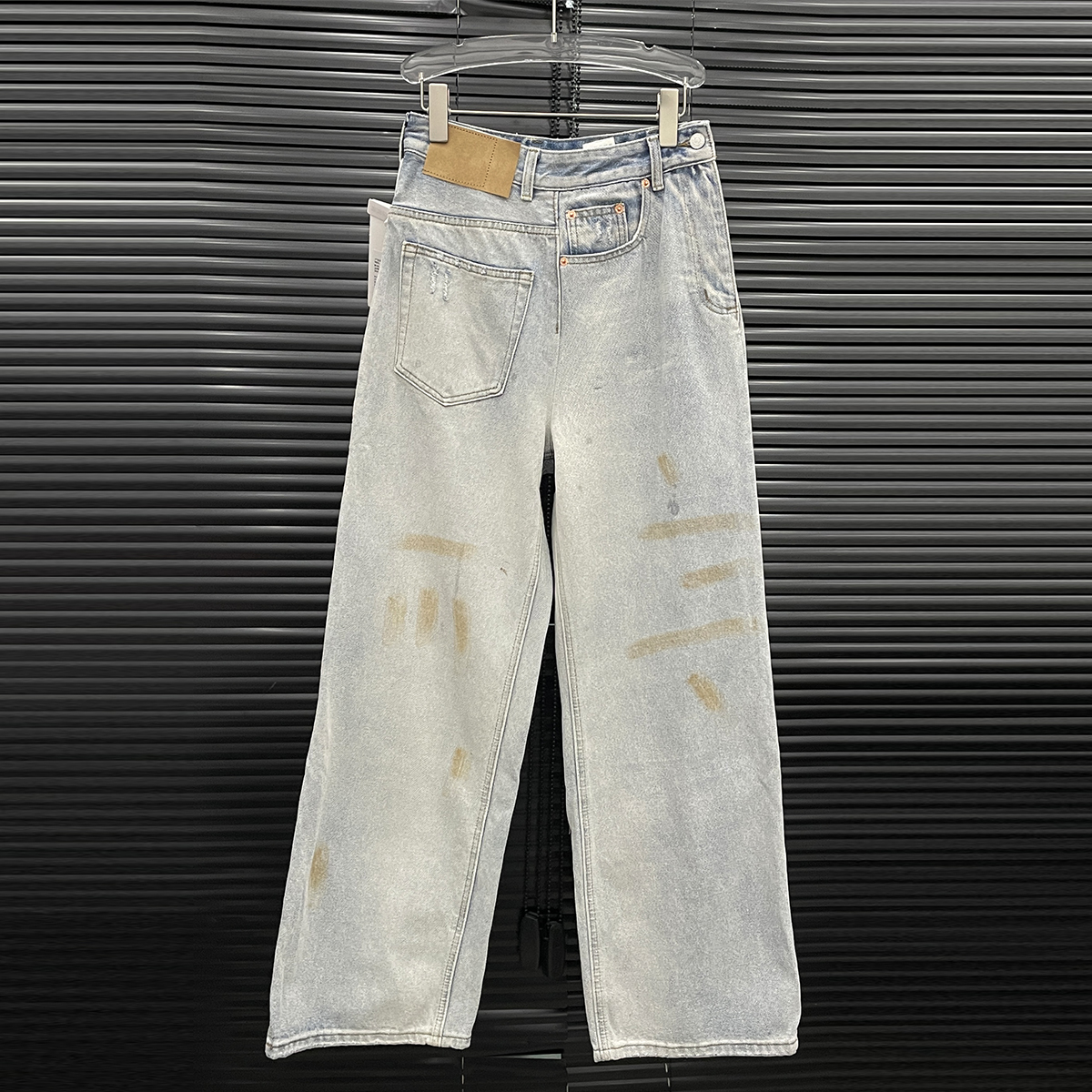 付新博女装错位设计感牛仔裤女小众时尚不规则腰头直筒长裤13871