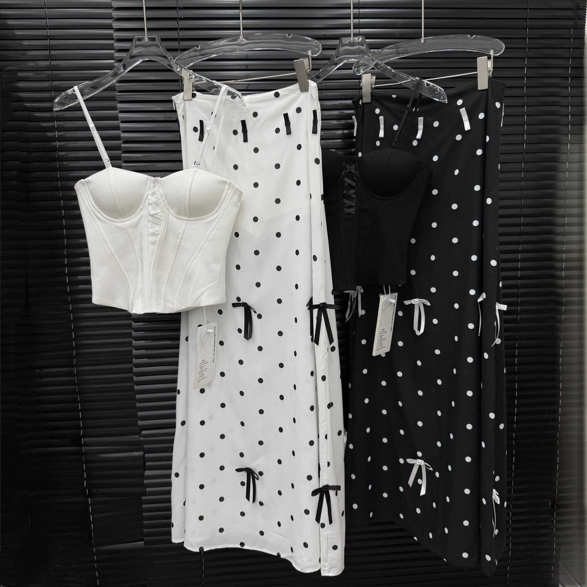 付新博严选女装小众吊带＋半身裙立体蝴蝶结设计两件套女14663