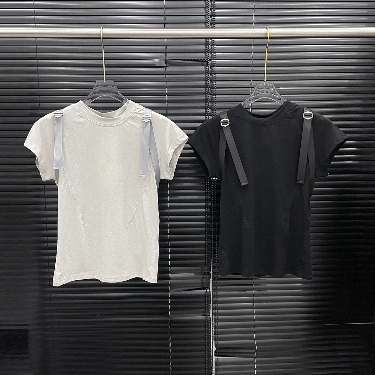 付新博女装可拆卸工装背带T恤女小众设计感两件套短袖上衣13978