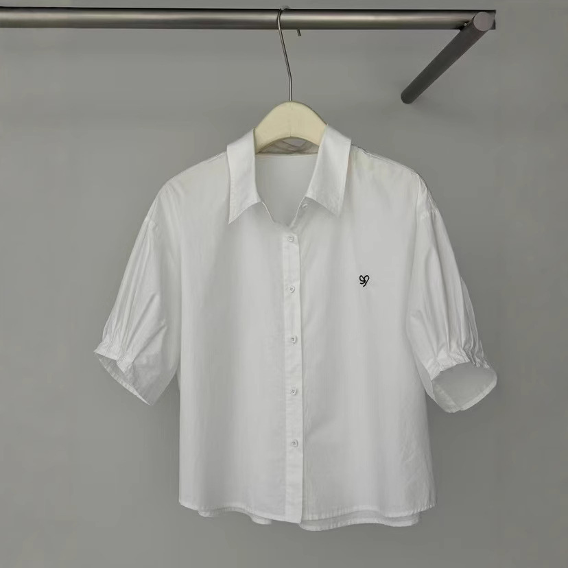 2025年夏款衬衫短袖女刺绣学院风轻薄透气衬衣宽松休闲半袖衬衫