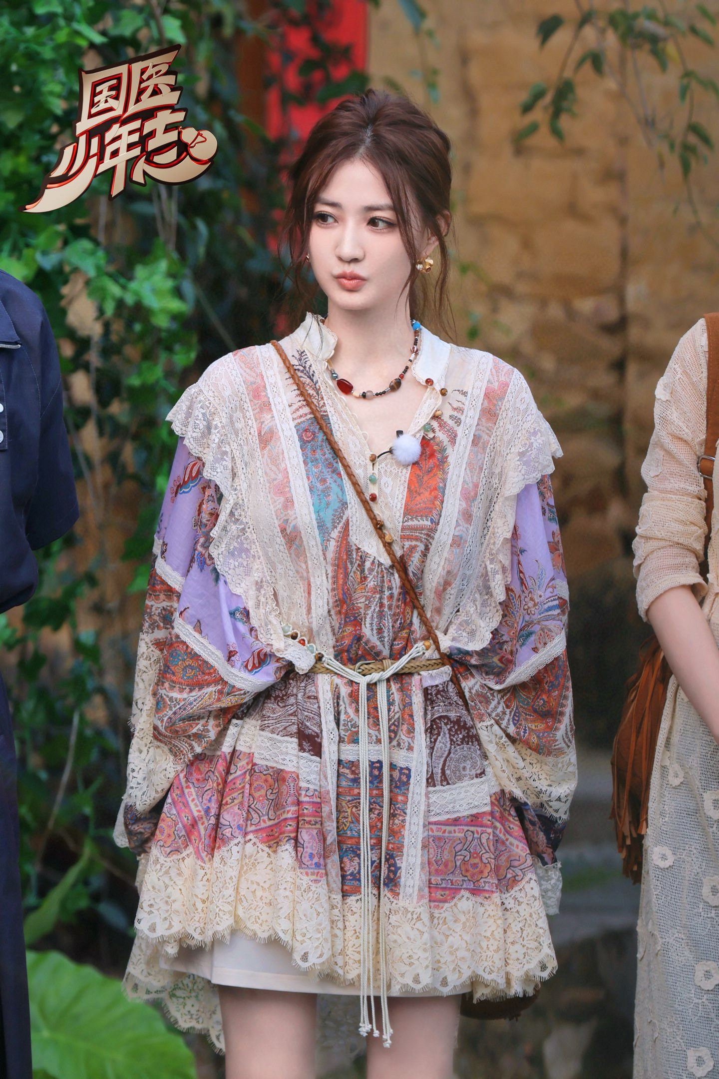 徐璐同款2026夏季新款亚麻荷叶边拼接印花图案连衣裙