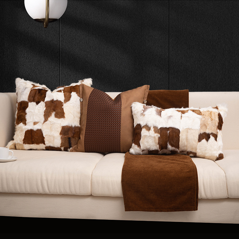沙发轻奢高级感皮草山羊毛方枕