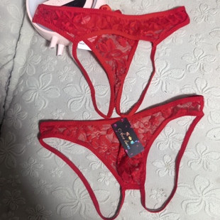 情侣内裤 男女通用性感火辣诱惑蕾丝漏臀部镂空后妈三角约会结婚用