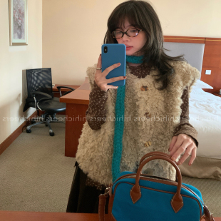 设计感小众韩系百搭坎肩马甲羊羔毛马夹背心上衣 女装 2025冬季 新款