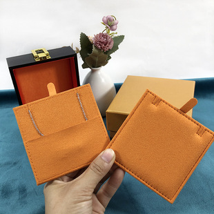 老铺黄金同款充皮纸款首饰盒高档戒指项链手镯珠宝盒吊坠收纳盒子