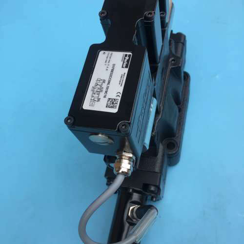 D111FBE01LC4NF00比例阀