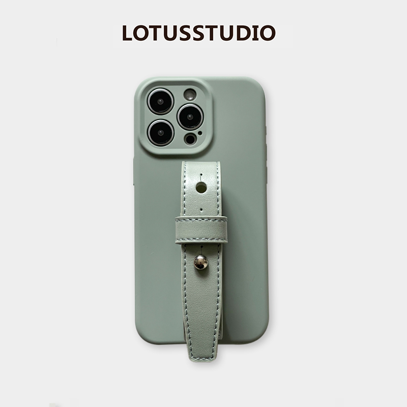 ins低饱和豆绿软糯液态硅胶保护壳腕带轻便原创适用于iphone16promax全包保护套苹果15/14纯色精孔防摔手机壳