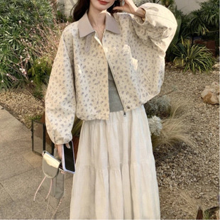 紫色碎花短款工装外套女2026春秋新款小众宽松休闲百搭流行上衣潮