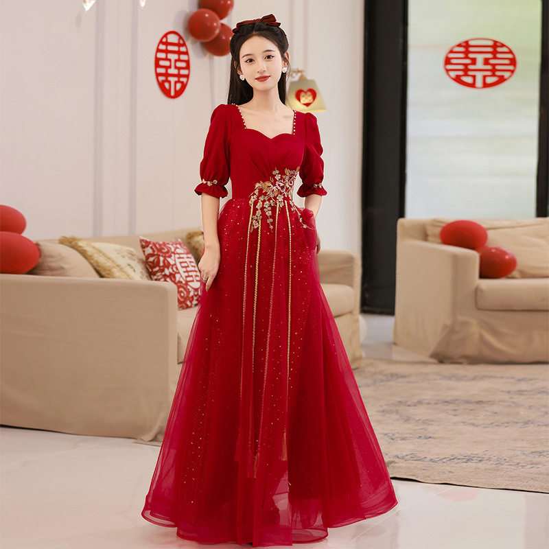 孕妇新娘酒红色敬酒服2026新款夏季回门晚礼服宴会气质订婚连衣裙