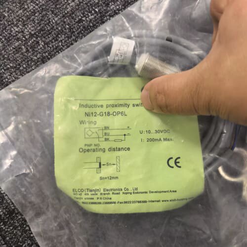 议价ELCO Ni12-G18-OP6L电感式接近开关，全新未拆