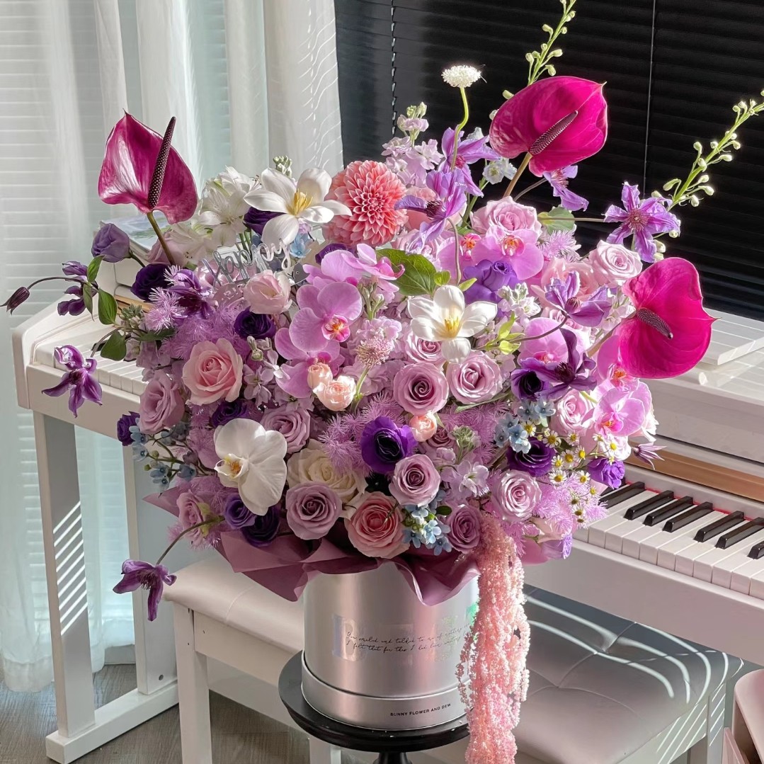 长春鲜花速递同城鲜花店紫玫瑰蝴蝶兰粉玫瑰混搭进口鲜花抱抱桶
